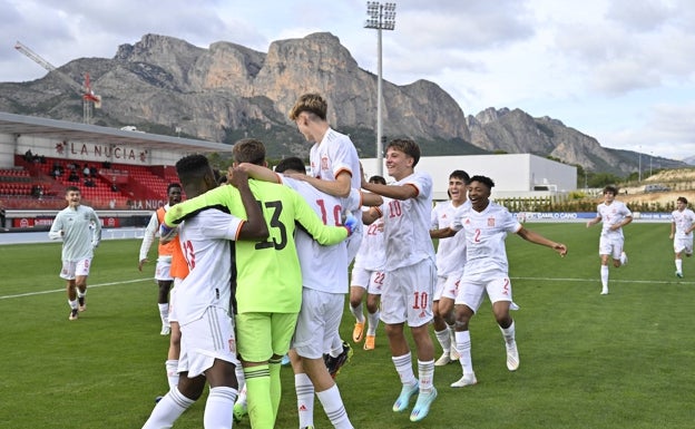 España sub 16 gana a Estados Unidos en los penaltis en La Nucía