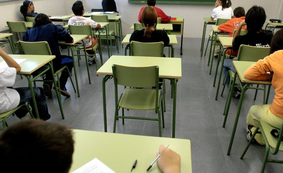 Media docena de institutos de la Comunitat, sin calefacción por falta de presupuesto