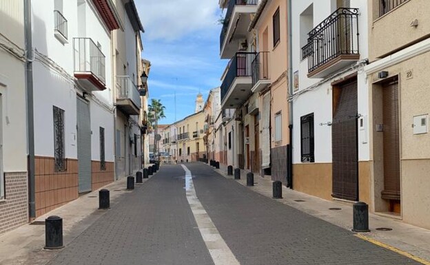 Ròtova inicia la remodelación de aceras, pilones y pavimento de Sant Josep