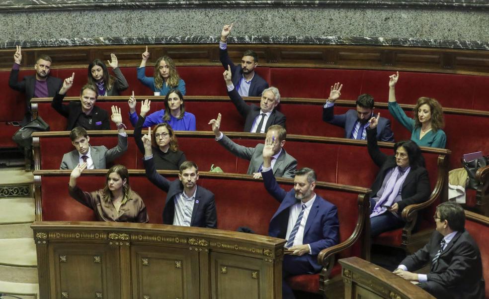 Ribó aprueba su experimento de semana de 4 días entre acusaciones de «dictador»