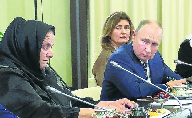 Putin traslada el «dolor» del Kremlin a las madres de los soldados caídos en el frente