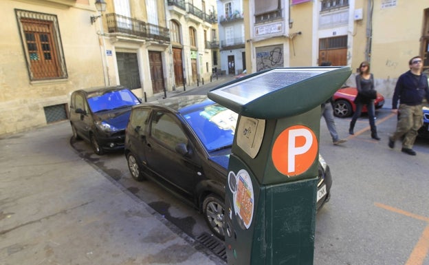 Estos son los barrios con más multas de la ORA en Valencia