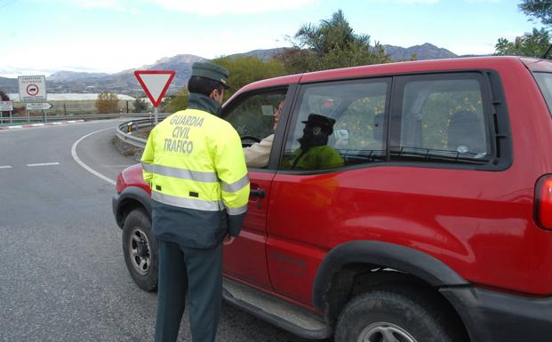 La temperatura recomendada dentro del coche para evitar una multa de la DGT de 200 euros