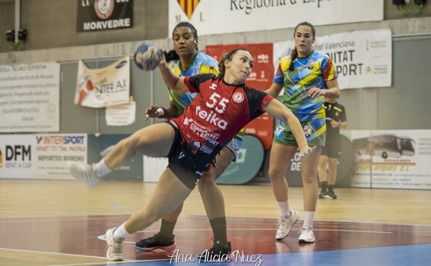 Morvedre y Almassora se miden en el derbi de la División de Honor Oro de balonmano femenino