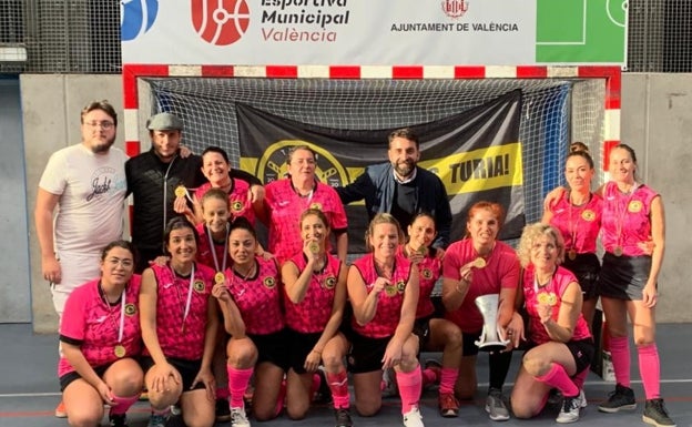 Las mamis del Turia CH se proclaman campeonas de España