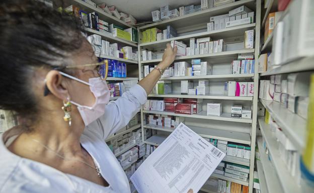 El BOE publica el nuevo precio de 17.097 medicamentos y la eliminación de 24