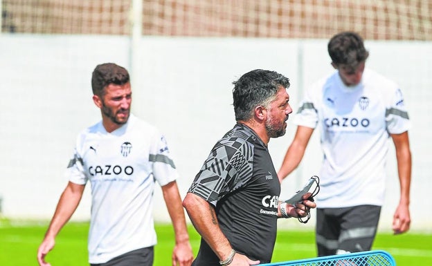 Gayà entrena con normalidad a las órdenes de Gattuso