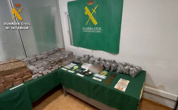 Cuatro detenidos por tráfico de droga y robo con fuerza en Bétera