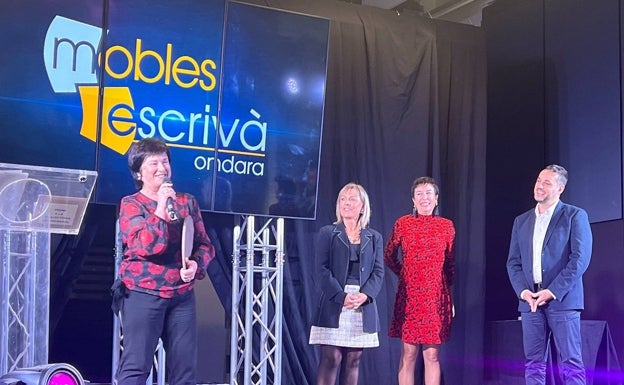 Mobles Escrivà, Servicolor y Dora Pérez, galardones especiales en los Premios del Comercio Local de Ondara