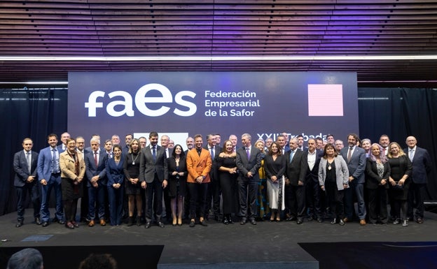 FAES entrega los premios a los empresarios del año de la Safor