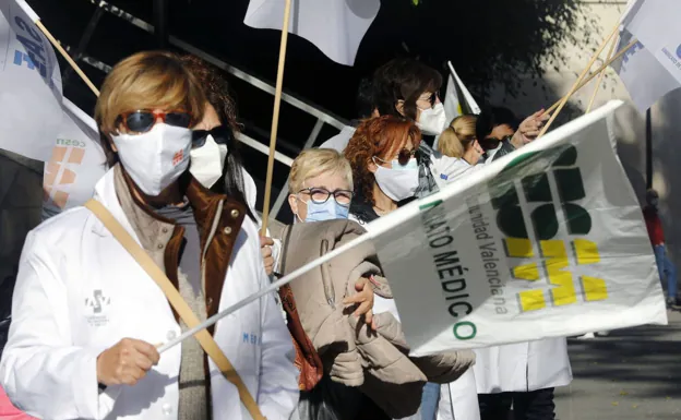 Protesta de médicos convocada por el Sindicato Médico Comunitario.