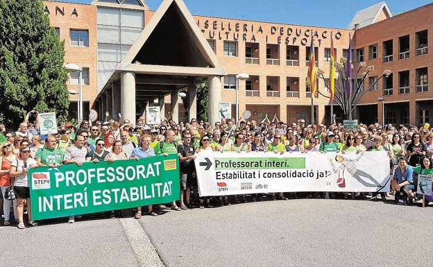 El STEPV arrasa en las elecciones sindicales de la enseñanza pública