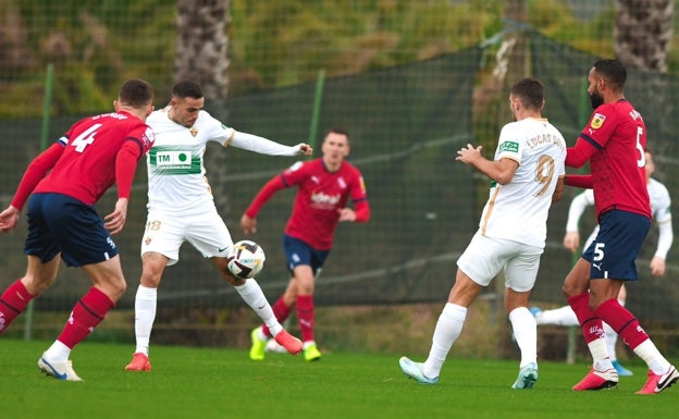 El primer test de Machín al frente del Elche se salda con victoria ante el West Bromwich Albion (1-0)