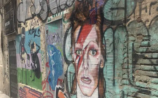 Al rescate del mural de David Bowie en Valencia