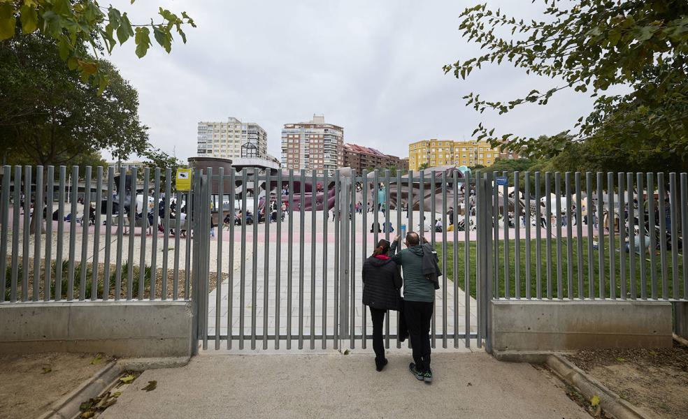 «Pero, ¿el Gulliver está abierto o no?»