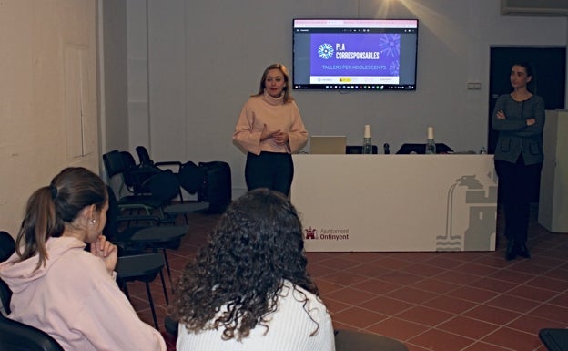 Ontinyent ayuda a los adolescentes a trabajar la autoestima