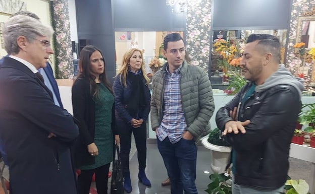 La diputada del PP Belén Hoyo visita a los afectados por las inundaciones en Aldaia