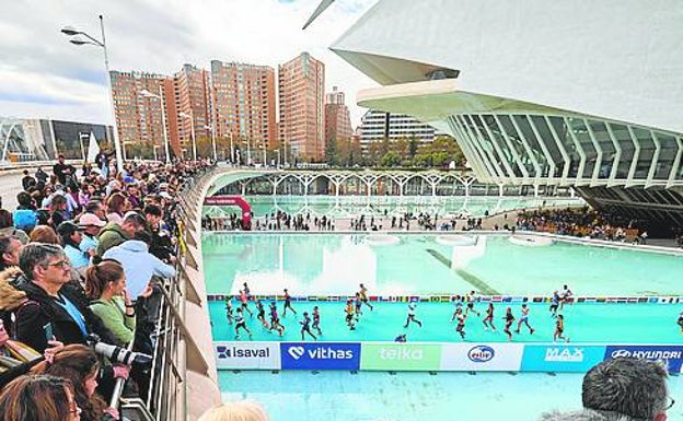 Redolat Team, Runners y Correcaminos, en el podio del maratón