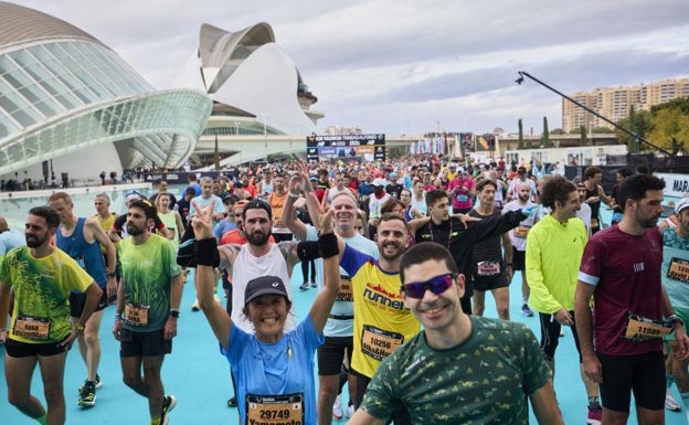 Una medalla de 'finisher' del Maratón de Valencia por 20 euros