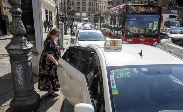 Los taxistas mantienen la presión con tres días de paros esta Navidad