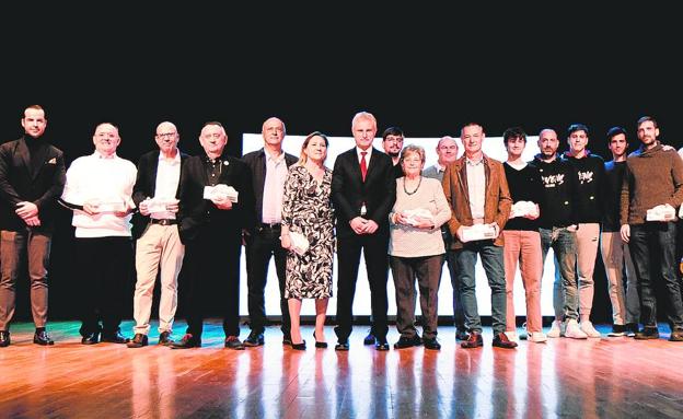 L'Eliana premia a nueve entidades y ciudadanos