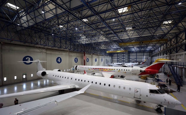 Los pilotos de Air Nostrum convocan una huelga en plena Navidad