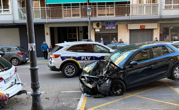 El cura ebrio circulaba a una velocidad excesiva y hablaba por el móvil en el momento del accidente