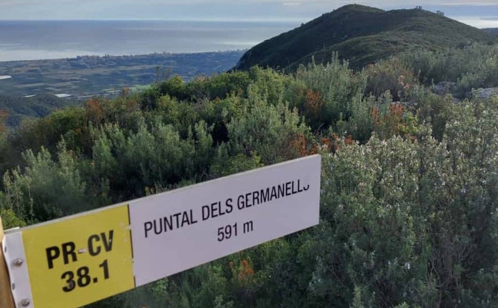 Ascenso hasta los cuatro Puntals: Masalari, Germanells, Ralla y Creus