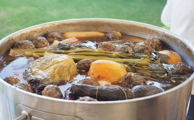 Un típico puchero valenciano para el día de Navidad