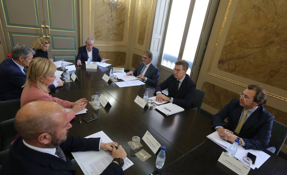 La comisión redactora del Estatuto, premio Manuel Broseta