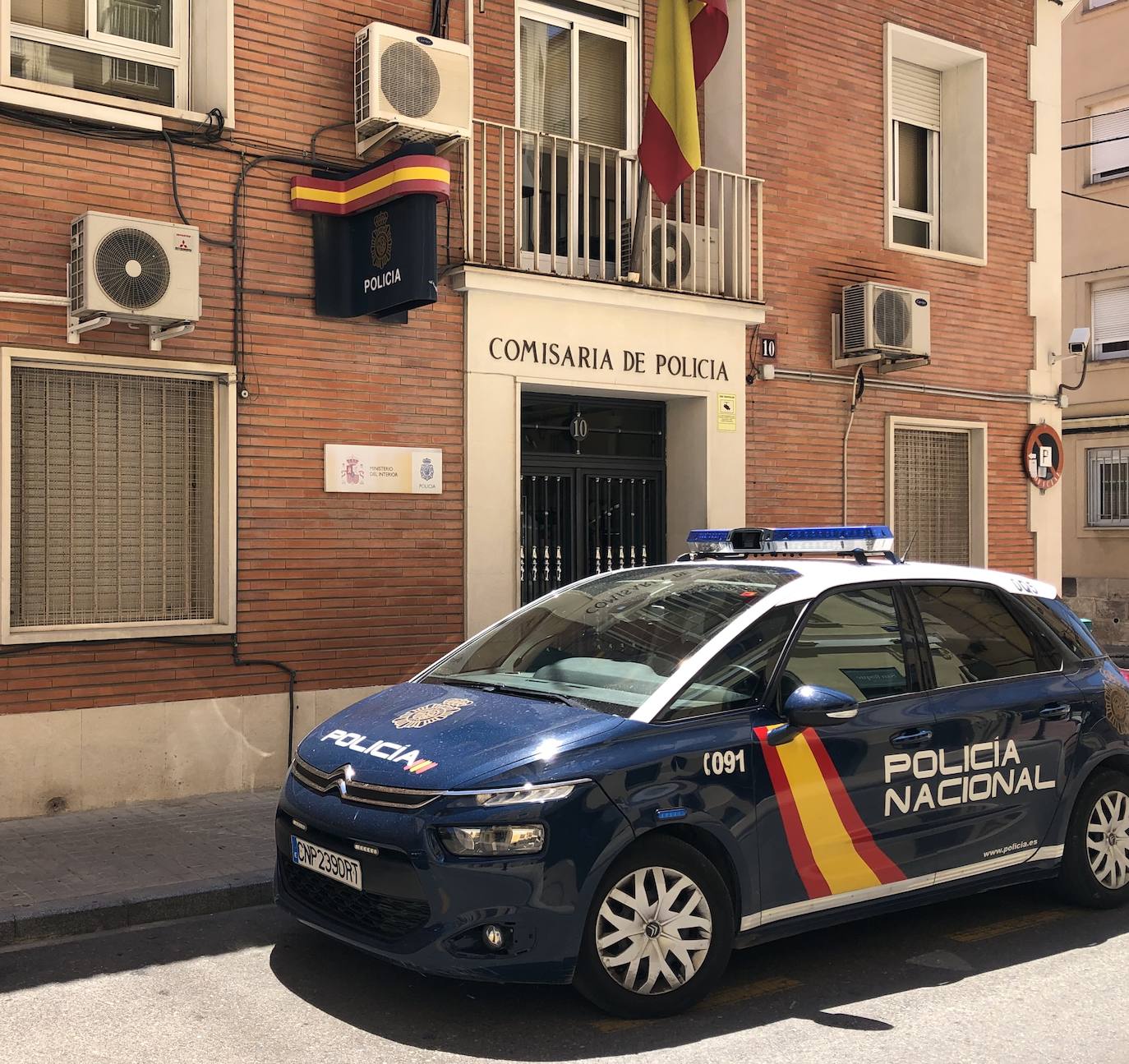 Detenido en la Comunitat por robar cupones de lotería premiados, una sierra radial y un móvil