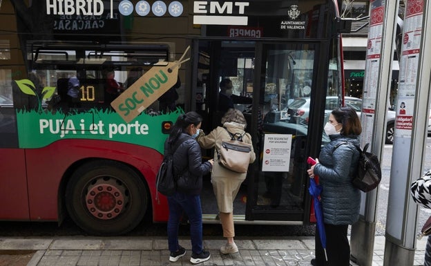 La EMT afronta el final del año muy lejos del balance anterior a la pandemia