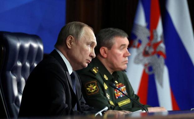 Putin promete medios ilimitados para el Ejército