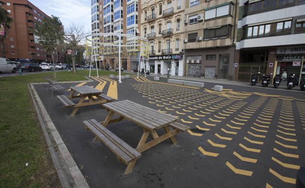 «Nunca hemos visto a nadie utilizar la plaza»