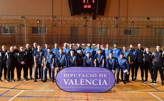 Valencia cierra el año junto a los Hispanos