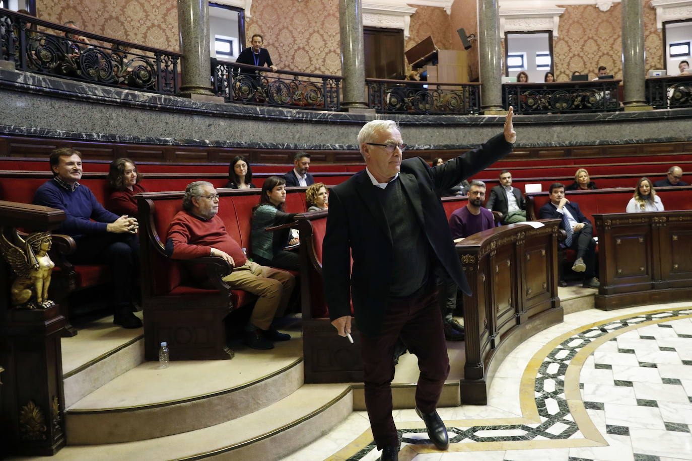Ribó rechaza la petición del Síndic y mantendrá el reglamento 'mordaza'