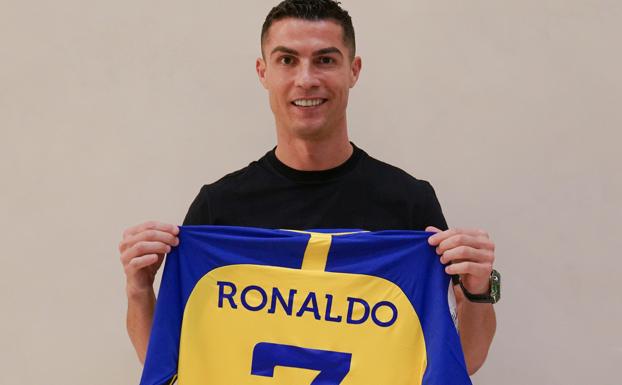 El Al-Nassr saudí oficializa el fichaje de Cristiano Ronaldo