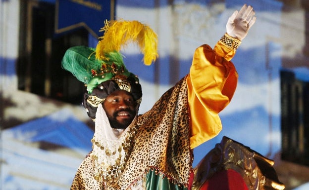 Un espectáculo musical y pirotécnico cerrará la cabalgata de Reyes en Alzira