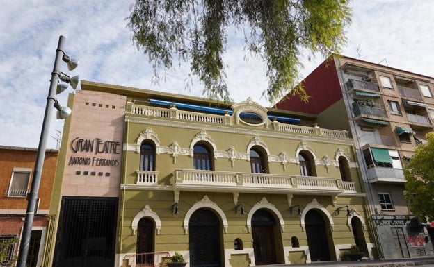 Lola Herrera, Beatriz Carvajal y Juan Gea protagonizan la cartelera del Gran Teatre de Paterna