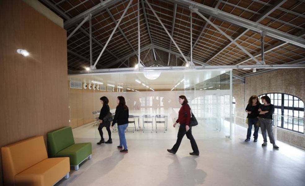 Ribó privatiza la gestión de cinco centros culturales por 1,9 millones antes de las elecciones