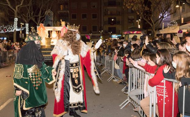 Dónde ver en televisión las cabalgatas de Reyes 2023: Alcoi, Valencia, Madrid, Barcelona