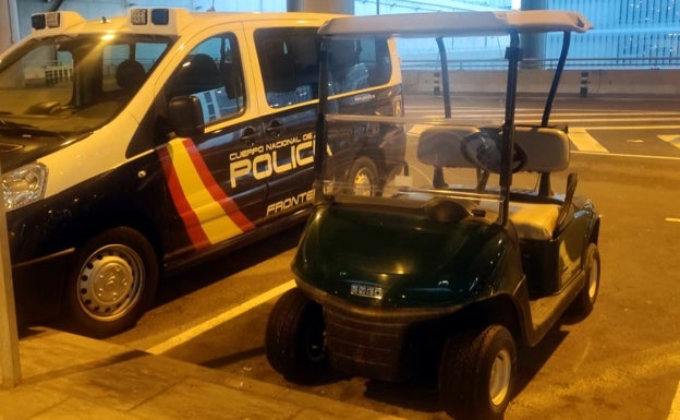 Roba un carrito de golf y se fuga por autovía hasta el aeropuerto de El Altet