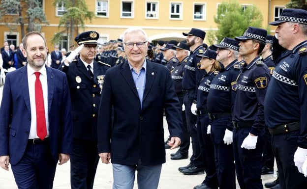 Giner critica que Ribó tenga que retrasar la ordenanza de convivencia para no presentar "un bodrio"