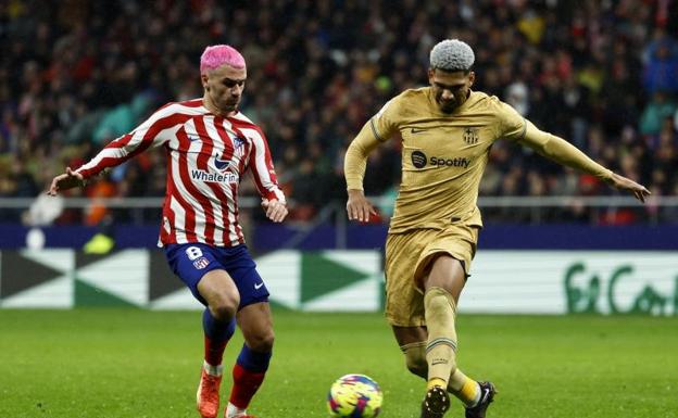 Araujo y Dembélé asumen galones