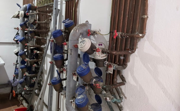 Alzira instala 2.500 contadores de agua con telelectura para controlar el consumo