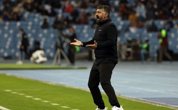 Gattuso: «El club sabe que debemos fichar un centrocampista»