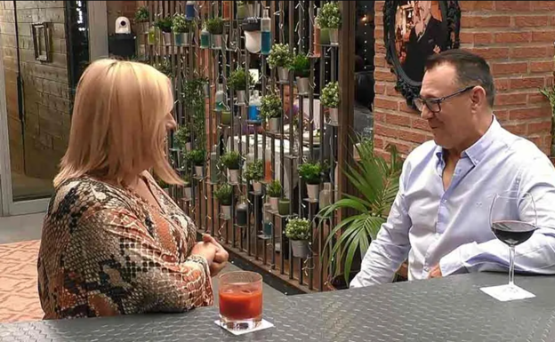 La soltera de 'First Dates' que se «mea en el tanga de la risa»