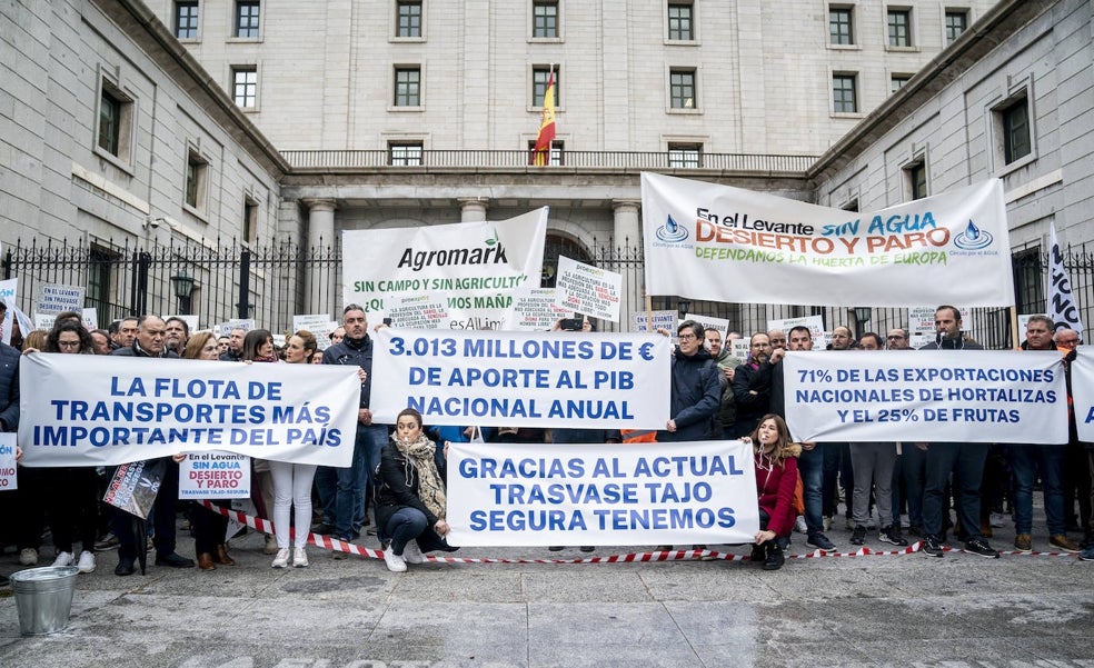 Los efectos del recorte del trasvase: hortalizas y agua potable más caras