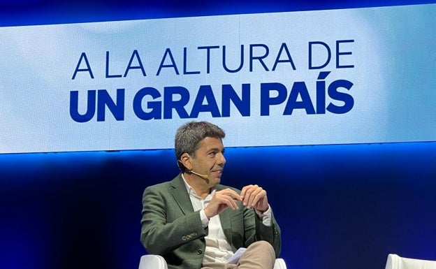 Mazón, sobre Oltra y Francis Puig: «Entre el marido y el hermano... a las únicas familias que ayudan es a las suyas»