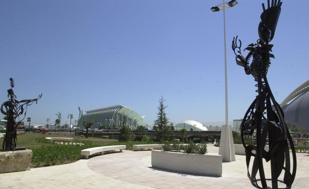 La Ciudad de las Ciencias reclama a Ribó que pague la limpieza y los posibles daños por los castillos de Fallas